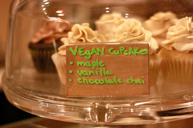 Groovy Green Livin Vegan cupcakes